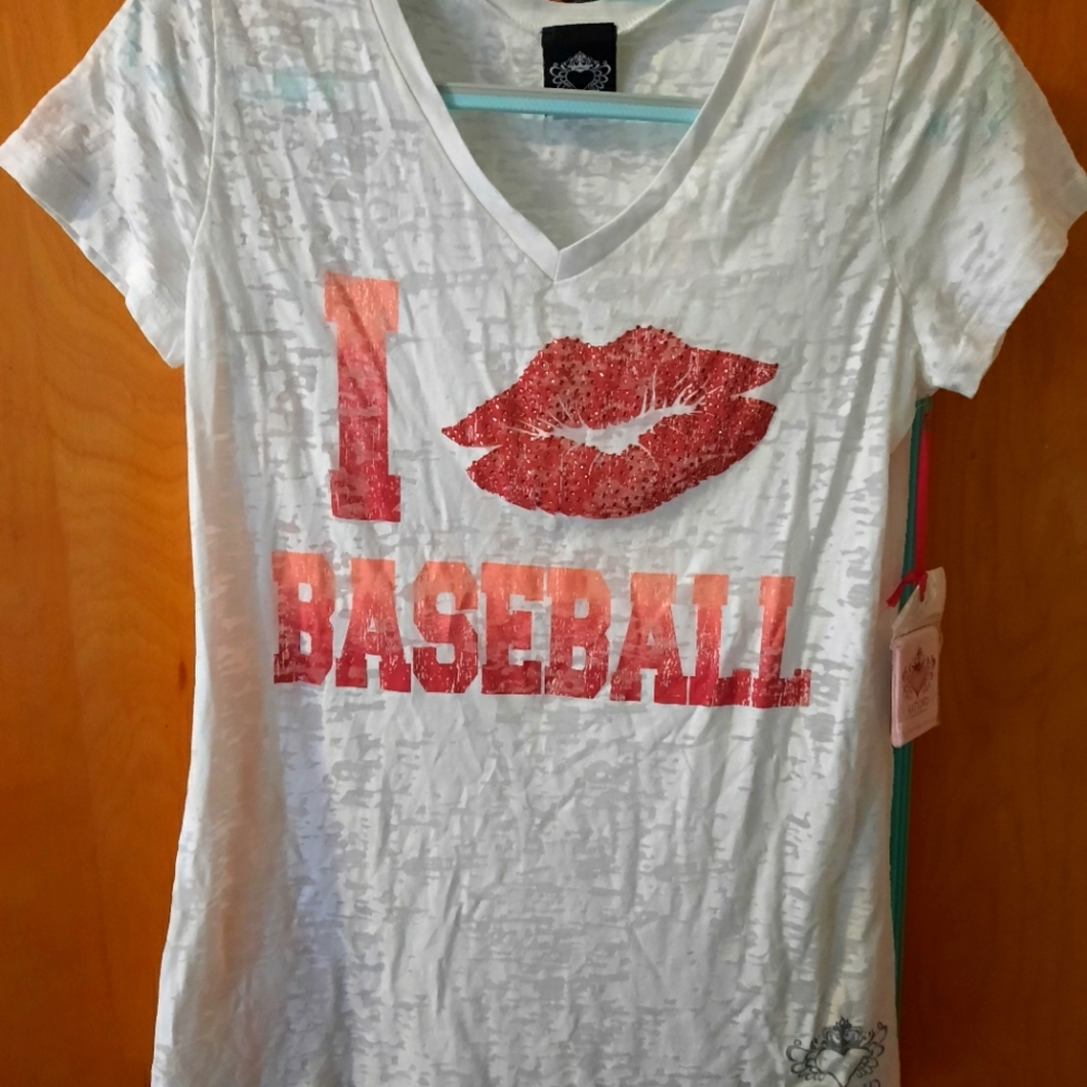 Katydid t-shirt size xlarge